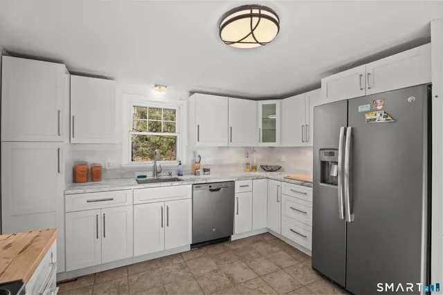 $329,000 | 43 Plymouth Lane, Bolton, CT 06043