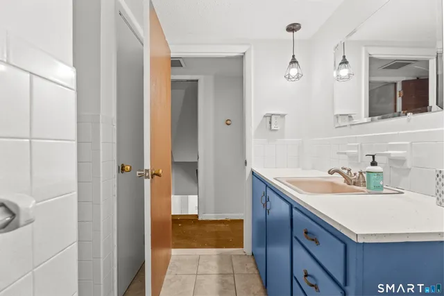 $329,000 | 43 Plymouth Lane, Bolton, CT 06043