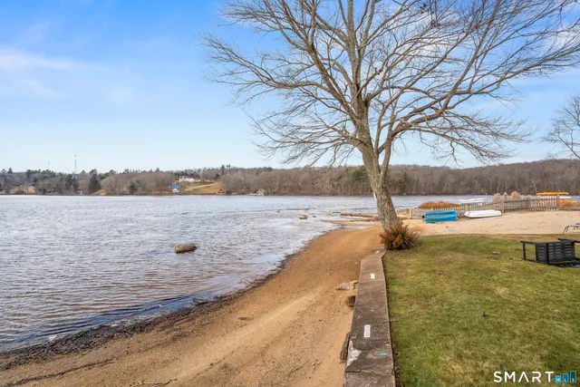 $329,000 | 43 Plymouth Lane, Bolton, CT 06043