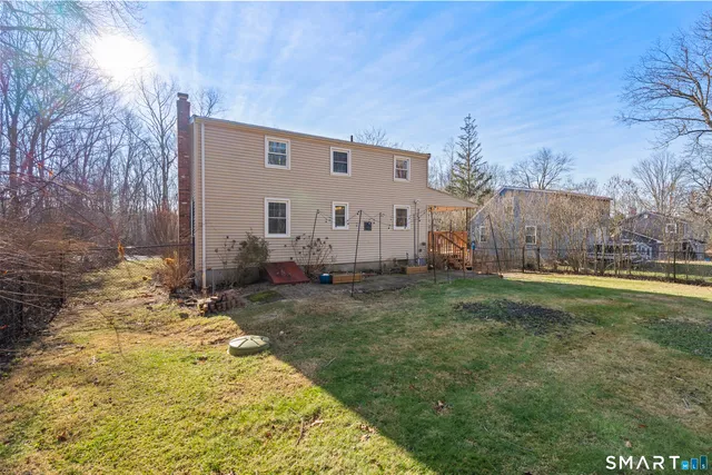$329,000 | 43 Plymouth Lane, Bolton, CT 06043