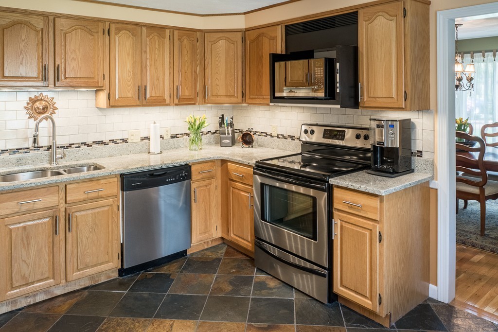 10 Osprey Road Sharon, MA 02067 - Photo 5 of 15 Gallery Image 5