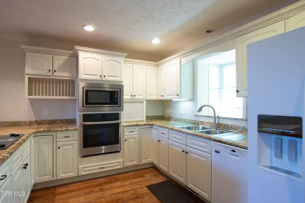 $394,500 | 16297 Greenevers Court, Abingdon, VA 24210