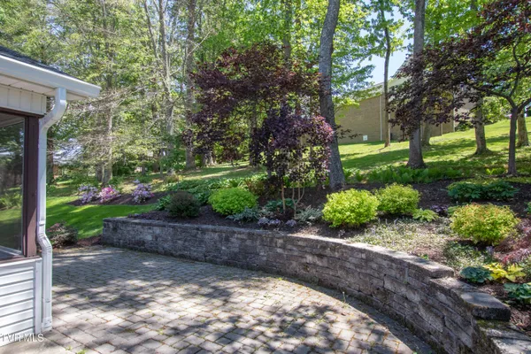 $394,500 | 16297 Greenevers Court, Abingdon, VA 24210