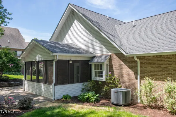 $394,500 | 16297 Greenevers Court, Abingdon, VA 24210