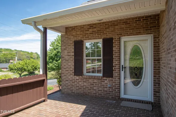 $394,500 | 16297 Greenevers Court, Abingdon, VA 24210