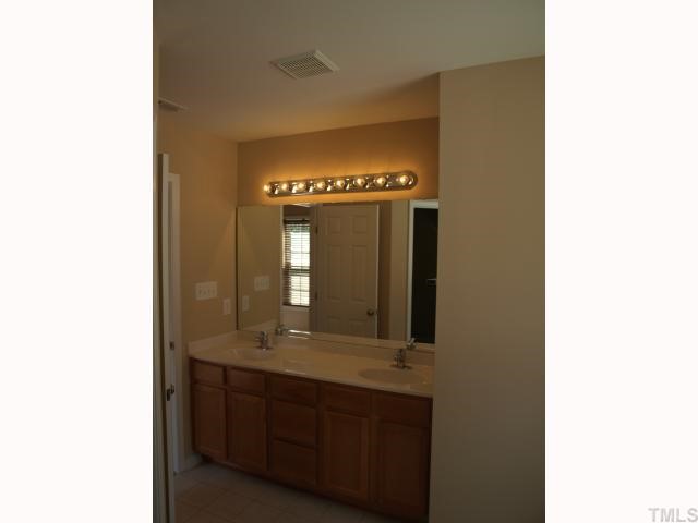5918 Brambleberry Way Raleigh, NC 27616 - Photo 7 of 10 Gallery Image 7