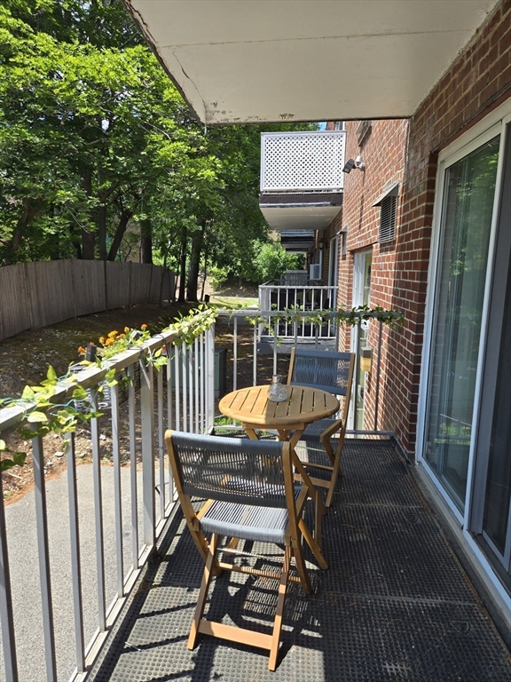31 Hamlin Lane, Unit B24 Needham, MA 02492 - Photo 7 of 32