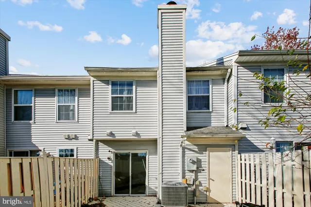 $460,000 | 8703 Village Green Court, Alexandria, VA 22309