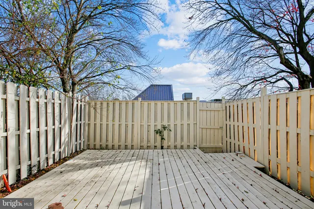 $450,000 | 8703 Village Green Court, Alexandria, VA 22309