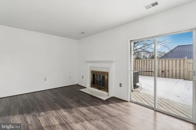 $450,000 | 8703 Village Green Court, Alexandria, VA 22309