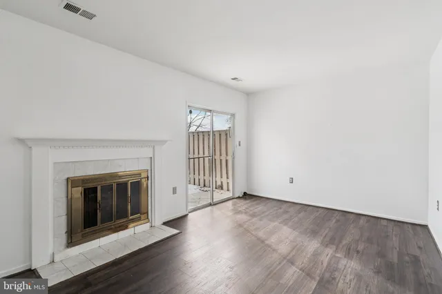 $450,000 | 8703 Village Green Court, Alexandria, VA 22309