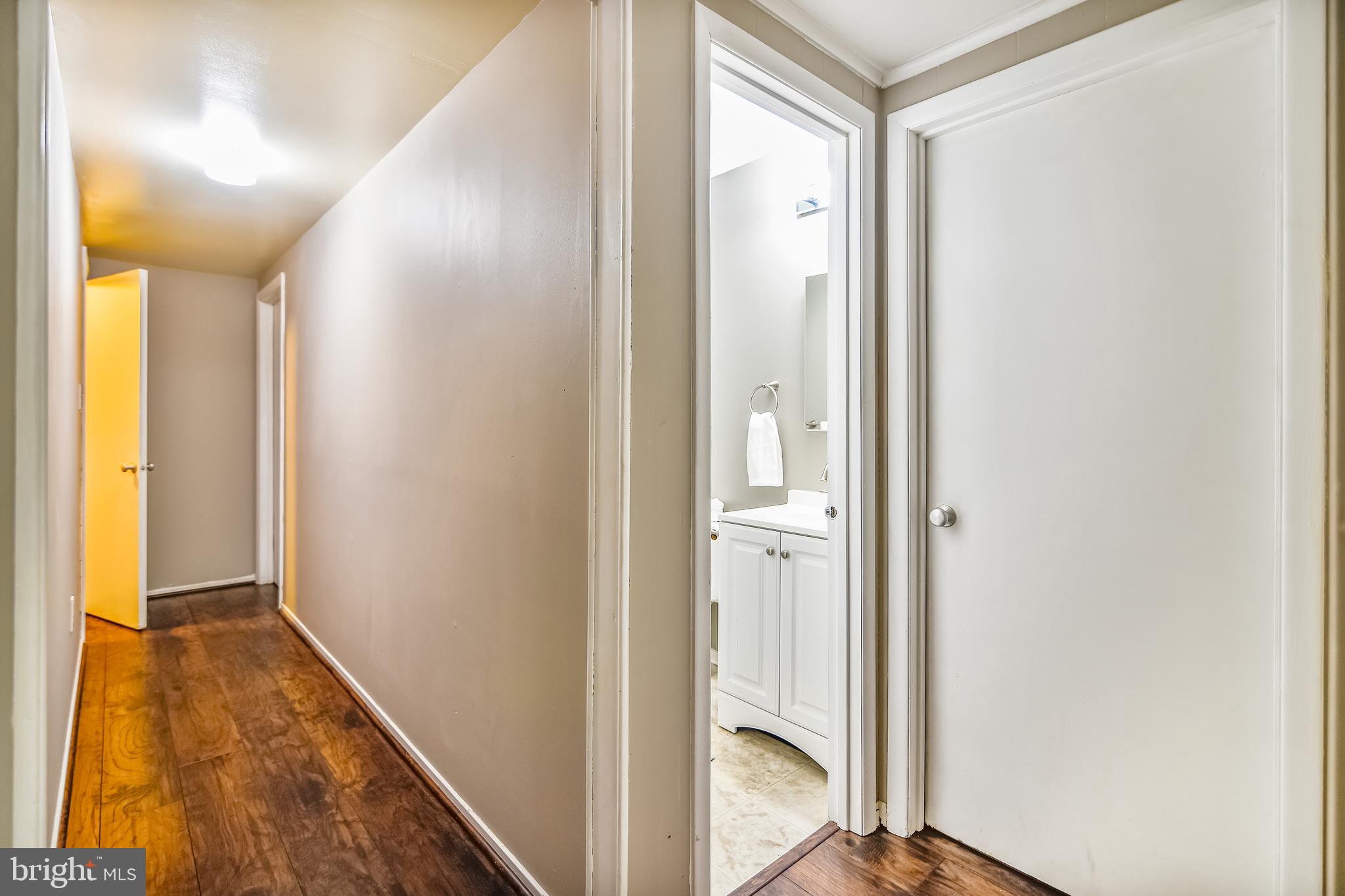 11966 Greywing Court Reston, VA 20191 - Photo 49 of 79 Hall