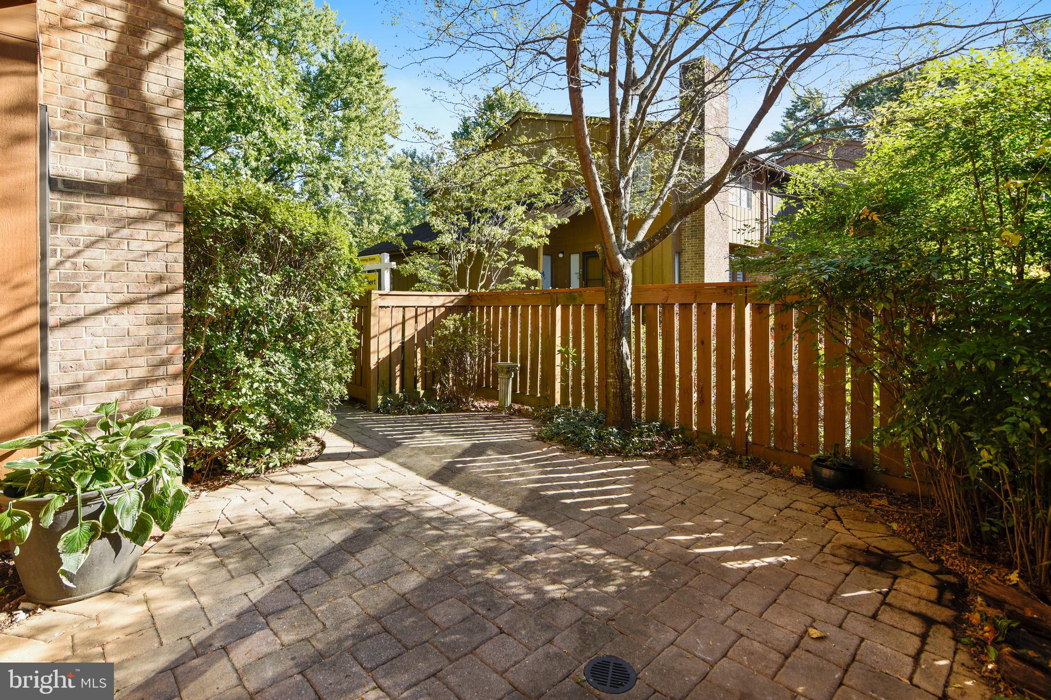 11966 Greywing Court Reston, VA 20191 - Photo 10 of 79 Gallery Image 10