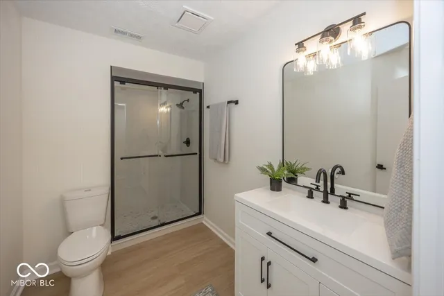 $469,000 | 5940 Cape Cod Court, Indianapolis, IN 46250