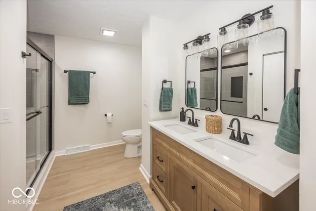 $469,000 | 5940 Cape Cod Court, Indianapolis, IN 46250