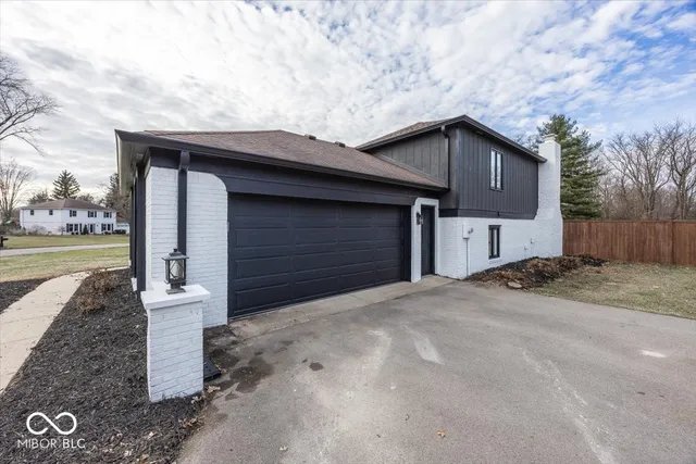 $469,000 | 5940 Cape Cod Court, Indianapolis, IN 46250