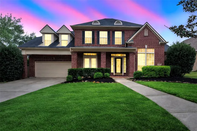 $549,000 | 2107 Fern Creek Trail, Houston, TX 77345