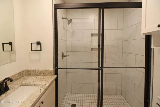 $199,900 | 703 Lindale Street, Clinton, MS 39056