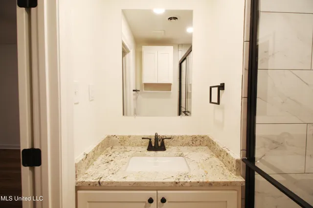 $199,900 | 703 Lindale Street, Clinton, MS 39056