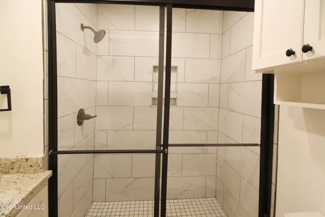 $199,900 | 703 Lindale Street, Clinton, MS 39056