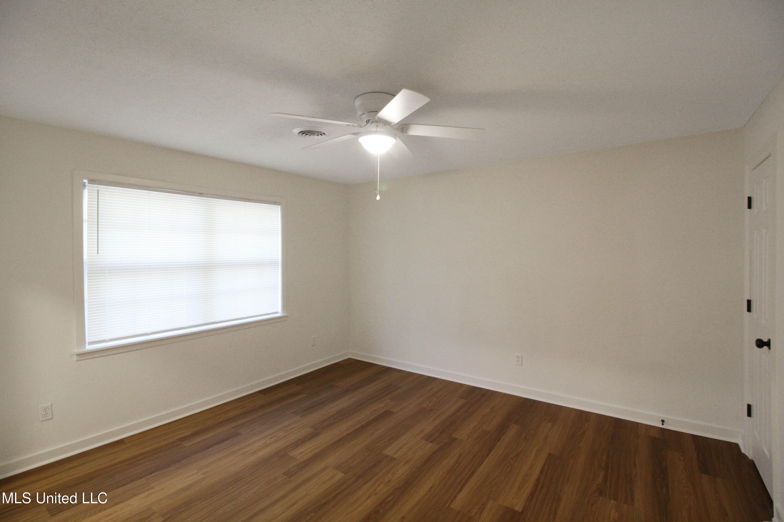 703 Lindale Street Clinton, MS 39056 - Photo 27 of 30 IMG_9192