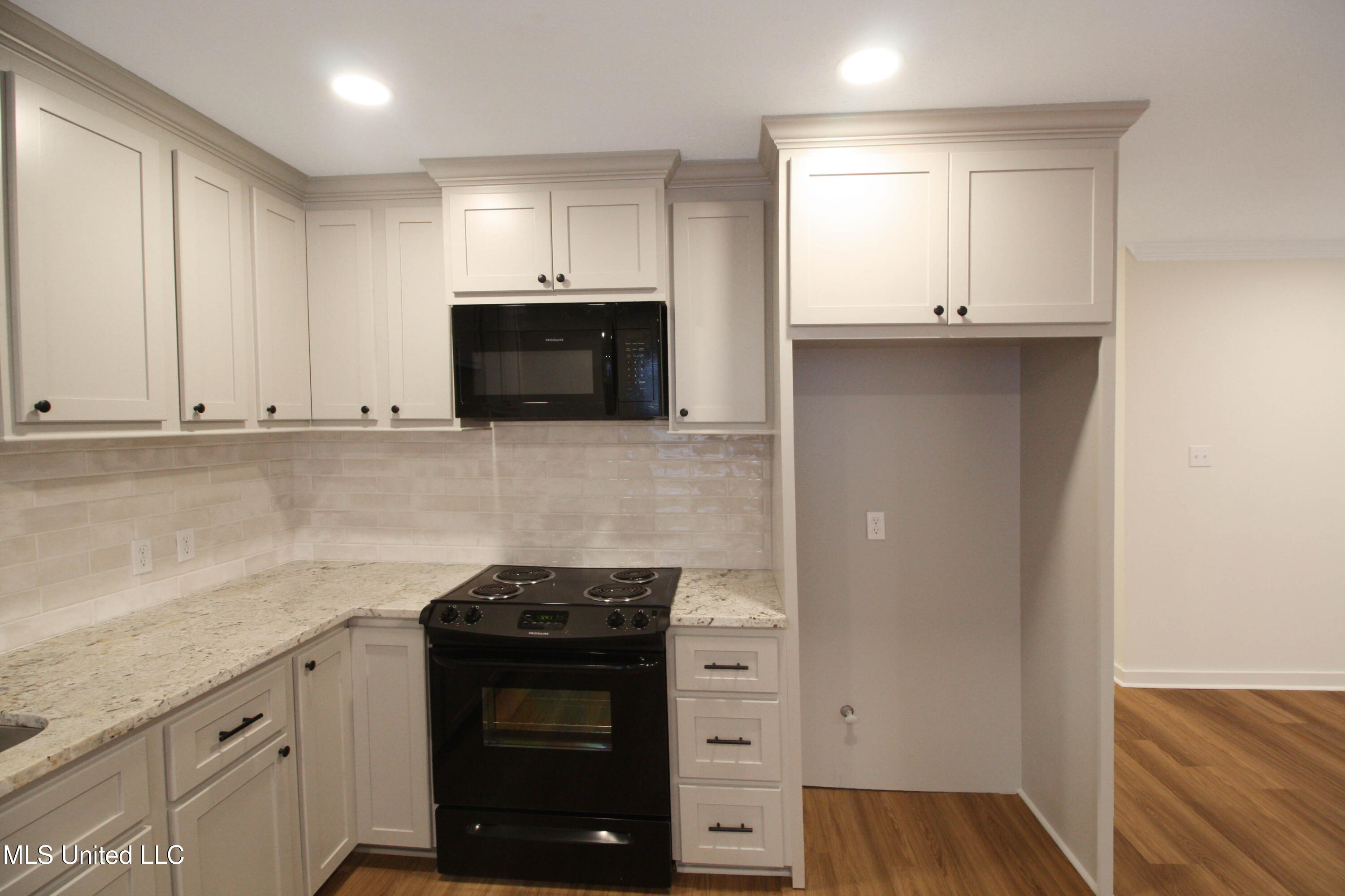 703 Lindale Street Clinton, MS 39056 - Photo 7 of 30 IMG_9150