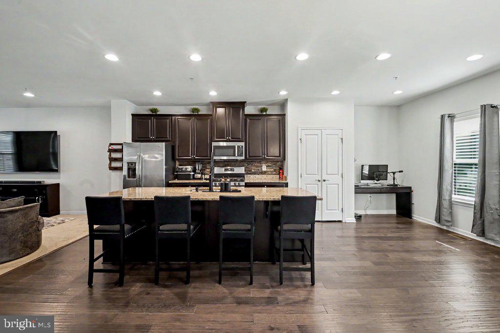 8338 Kippis Road Millersville, MD 21108 - Photo 8 of 32 KITCHEN