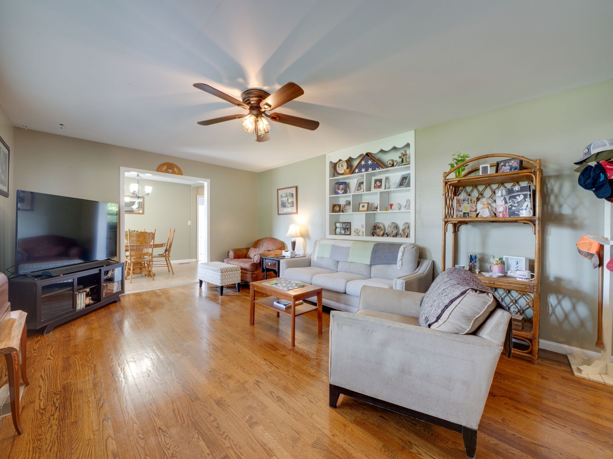 125 The Trace Dover, TN 37058 - Photo 5 of 29 a living room with fireplace furniture and a flat screen tv