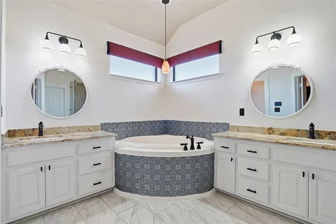 $684,000 | 873 Canyon Creek Lane, Weatherford, TX 76087