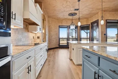 $684,000 | 873 Canyon Creek Lane, Weatherford, TX 76087