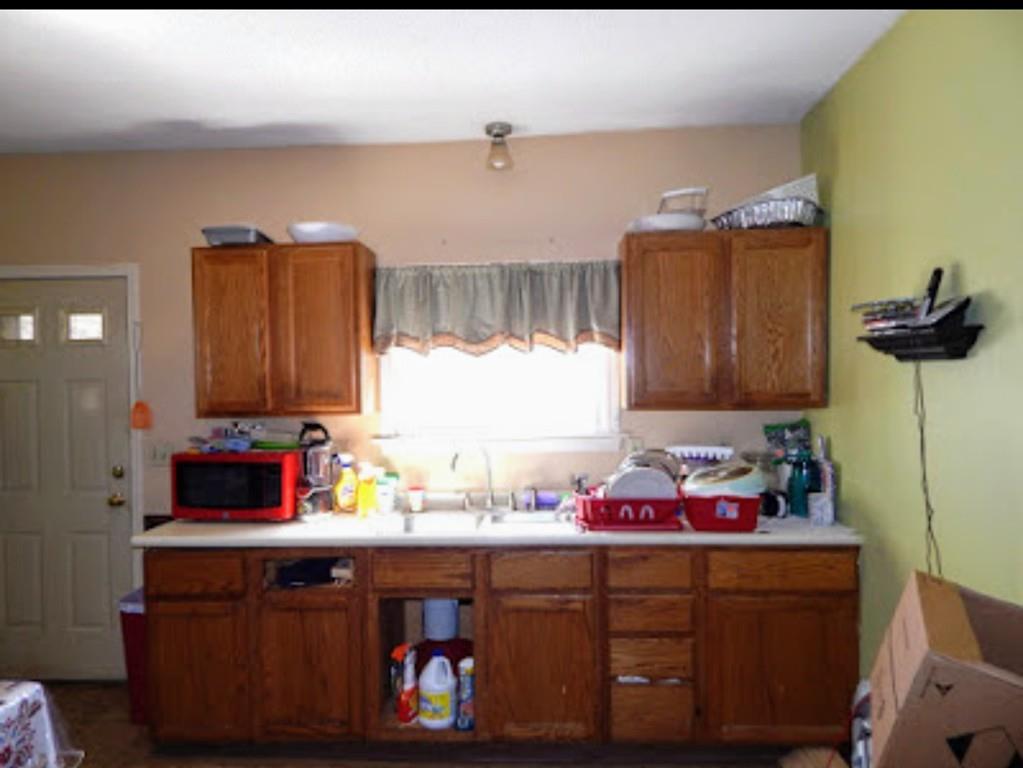 21 Burr Street Springfield, MA 01109 - Photo 9 of 21 Gallery Image 9