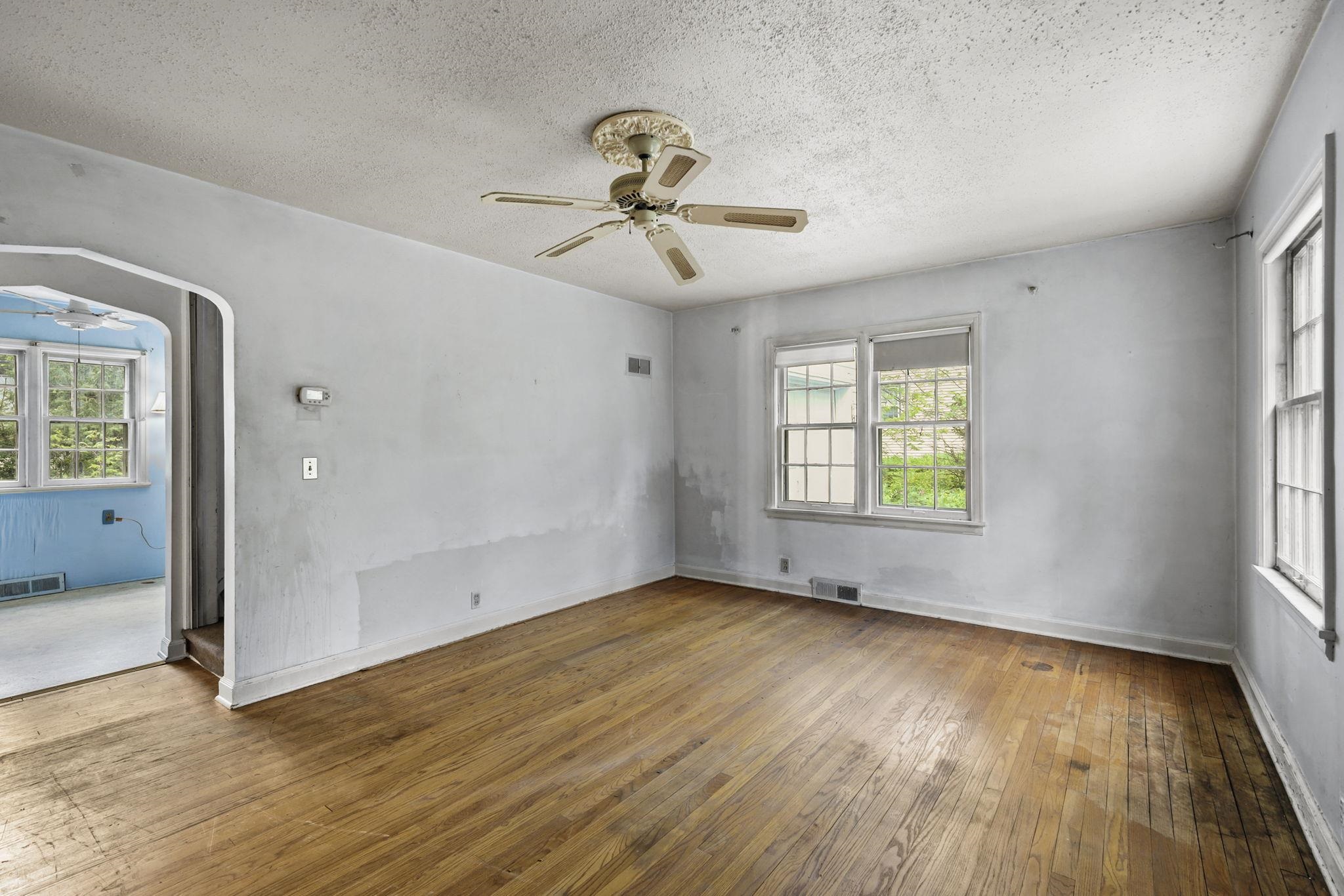 3209 Topping Road Madison, WI 53705 - Photo 3 of 34