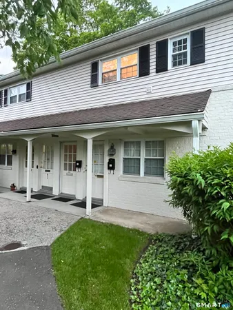$2,950 | 245 Unquowa Road, Unit 59, Fairfield, CT 06824