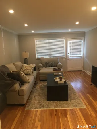 $2,950 | 245 Unquowa Road, Unit 59, Fairfield, CT 06824