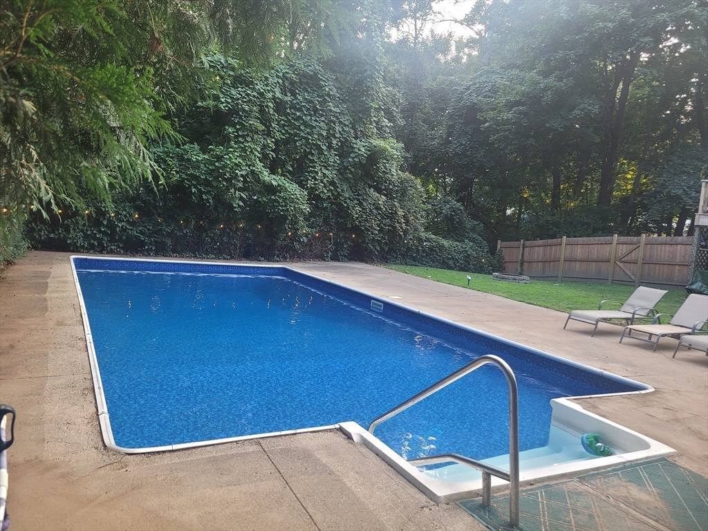 7 Van Beal Road Randolph, MA 02368 - Photo 33 of 35