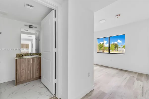 $1,975 | 175 Northwest 160th Street, Unit 115, North Miami Beach, FL 33169