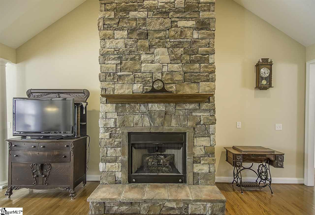 205 Aldgate Way Greer, SC 29650 - Photo 11 of 34 Gallery Image 11