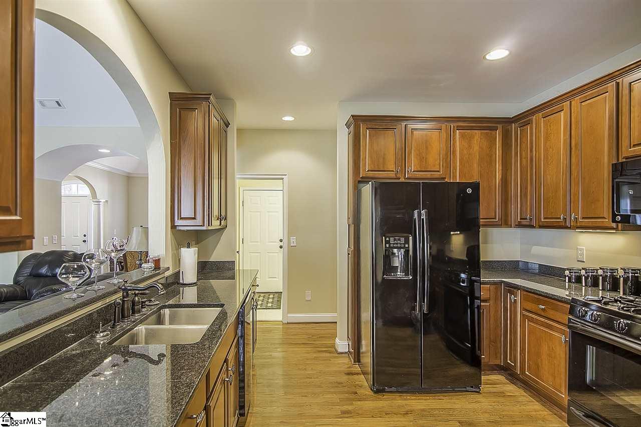 205 Aldgate Way Greer, SC 29650 - Photo 18 of 34 Gallery Image 18