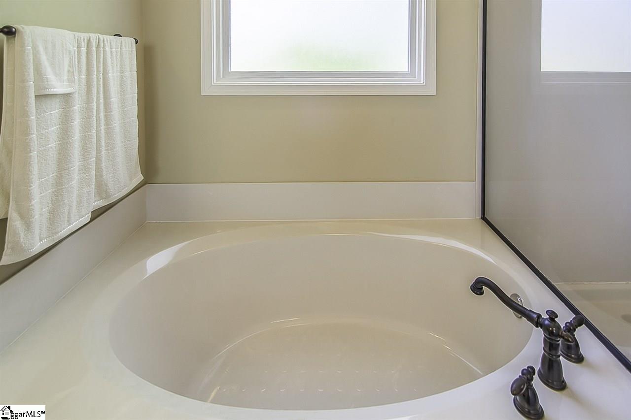 205 Aldgate Way Greer, SC 29650 - Photo 23 of 34 Gallery Image 23