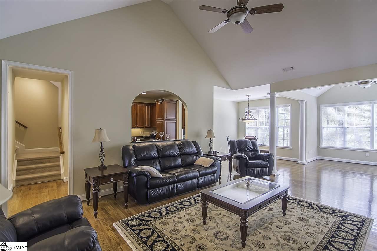 205 Aldgate Way Greer, SC 29650 - Photo 10 of 34 Gallery Image 10