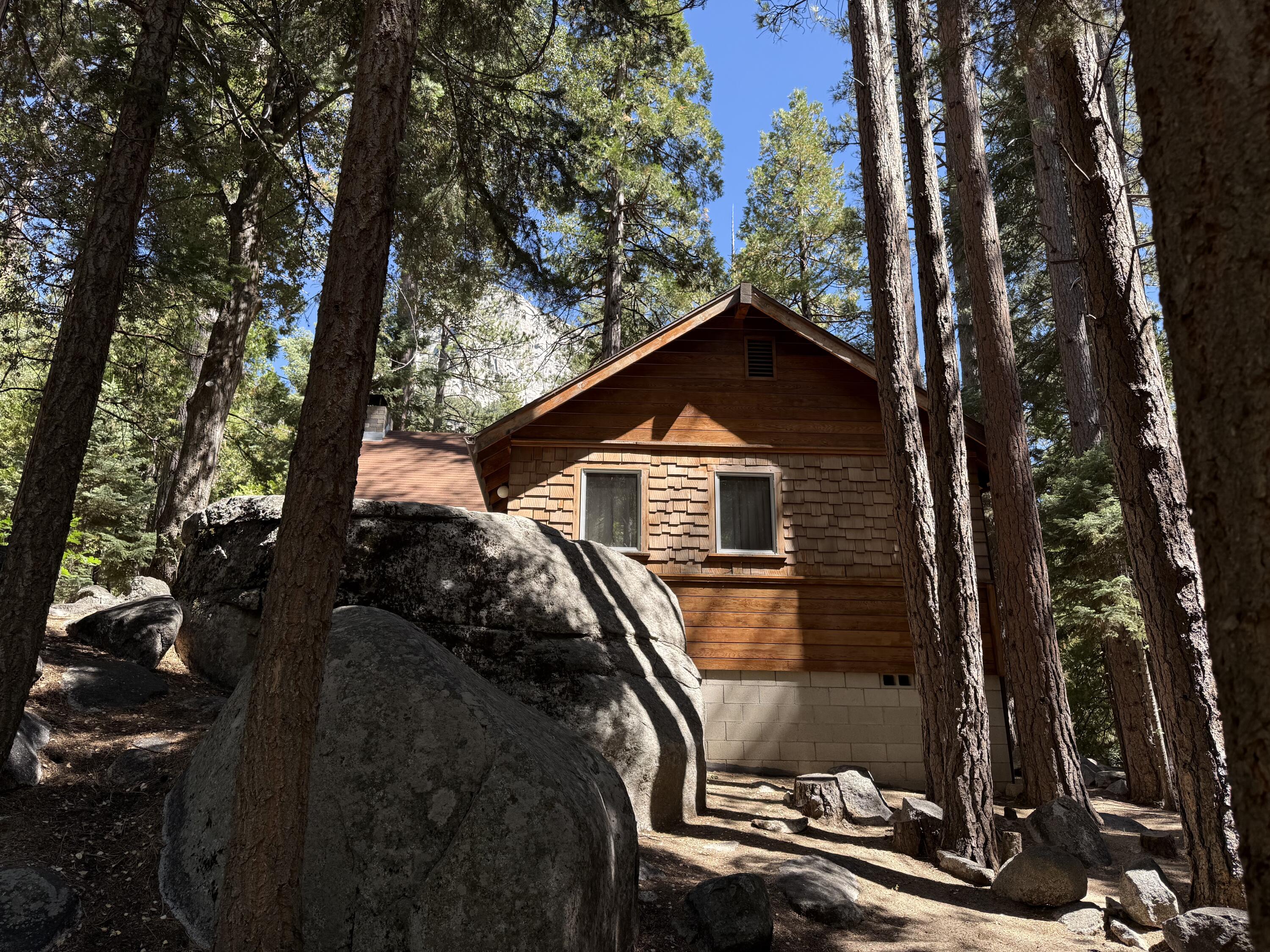 24565 Fern Valley Road Idyllwild, CA 92549 - Photo 6 of 17 a view of outdoor space and yard