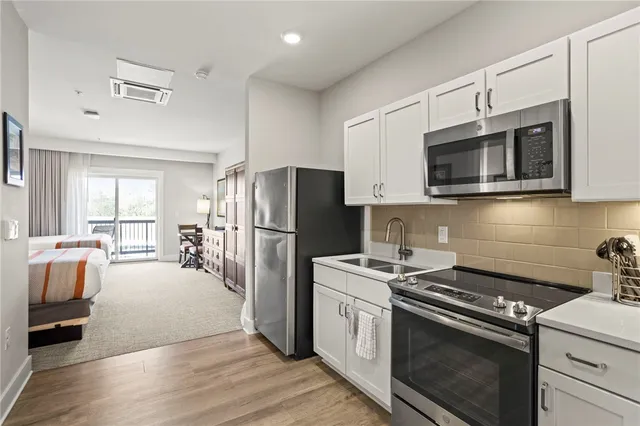 $290,000 | 13500 Clemson Boulevard, Unit 2425, Seneca, SC 29678