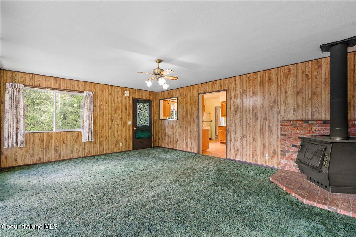 2122 Nine Mile Road, Unit B Wallace, ID 83873 - Photo 9 of 42 08-Living Room