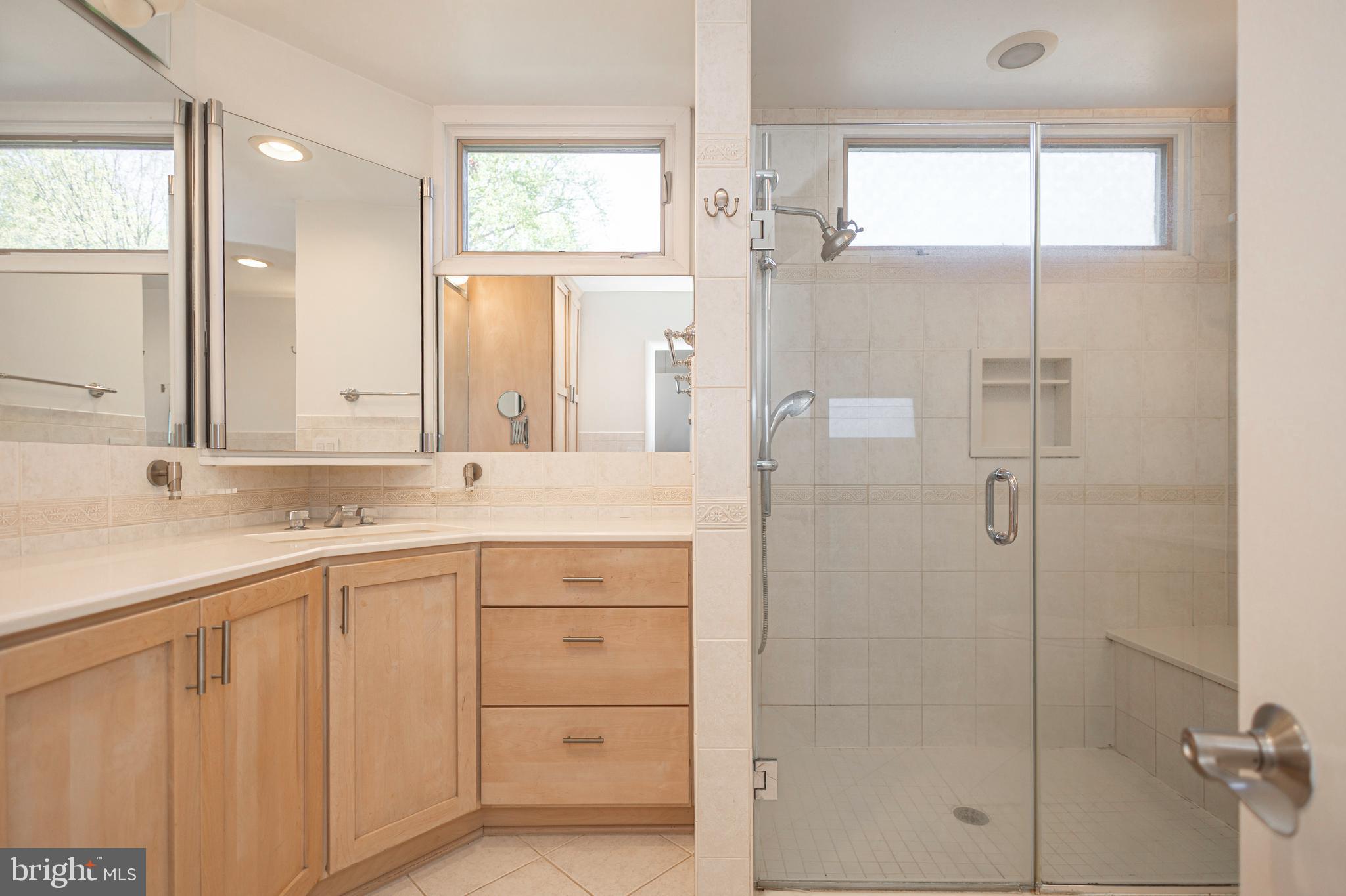 661 Nancy Road Yardley, PA 19067 - Photo 36 of 72 Primary Bathroom