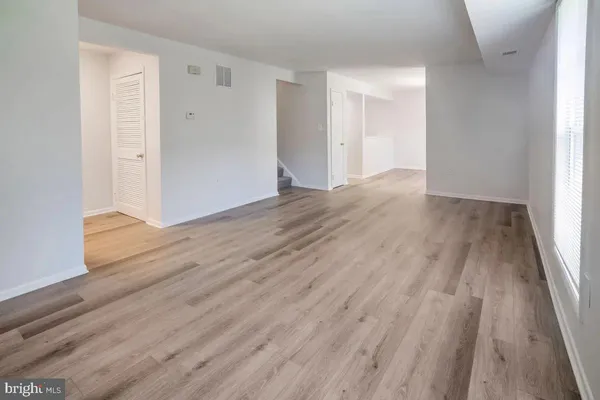 $2,869 | 1699 Yale Place, Unit 3B1761, Rockville, MD 20850