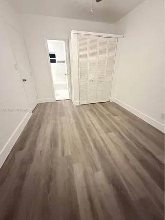 $1,500 | Foster Road, Hallandale Beach, FL 33009