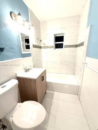 $1,500 | Foster Road, Hallandale Beach, FL 33009