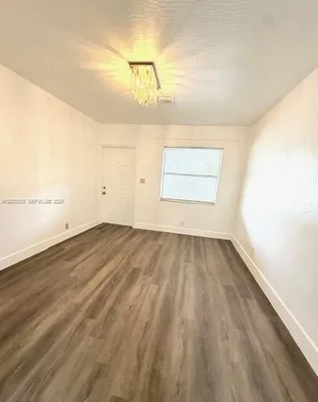 $1,450 | Foster Road, Hallandale Beach, FL 33009