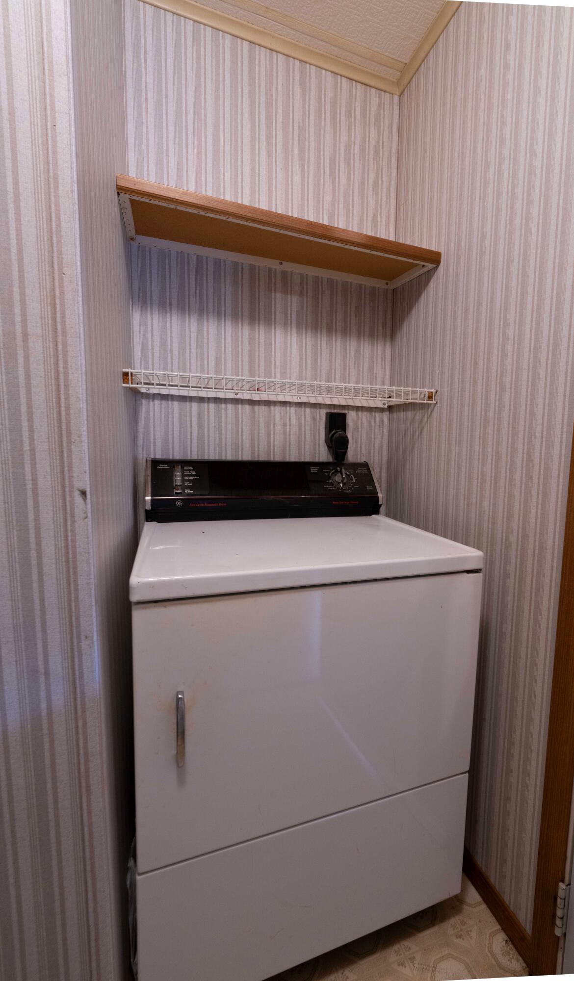 33 Jesse Robbins Road Belfast, ME 04915 - Photo 20 of 26 Laundy