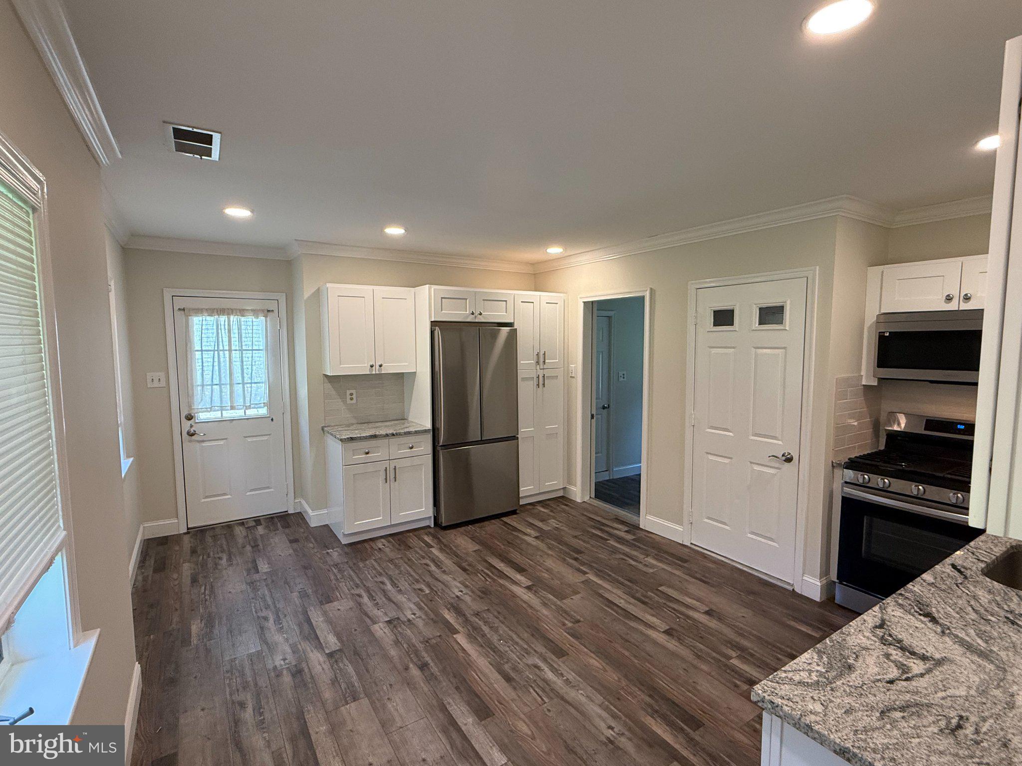 1142 Jericho Road Abington, PA 19001 - Photo 6 of 18 Gallery Image 6
